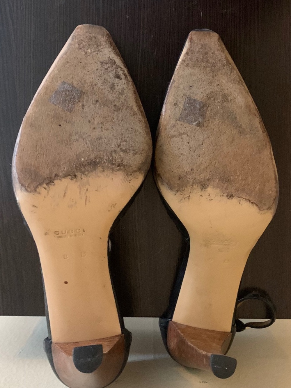 GUCCI Ankle Strap Heels (8) - Picture 8 of 12